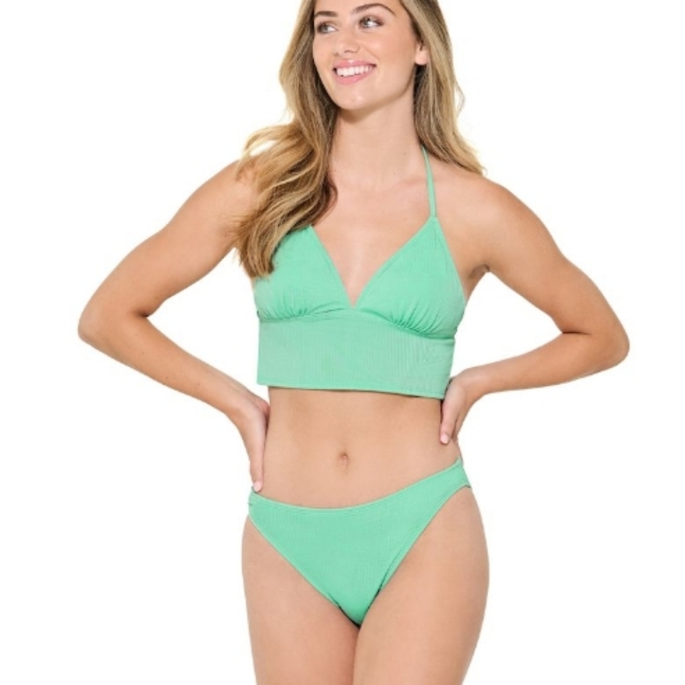 Kohl's Light Green Bikini Top And Bottom Size Are Top XLarge And Bottom Large